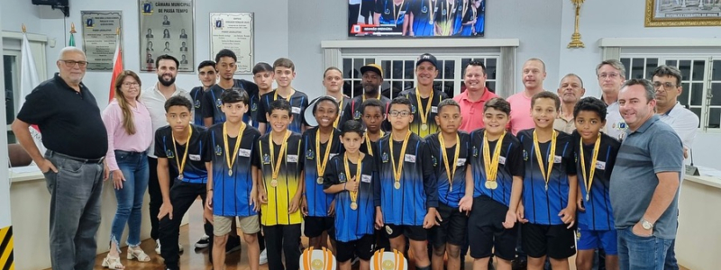 Câmara Municipal de Passa Tempo parabeniza os jovens atletas do Projeto Esporte e Vida